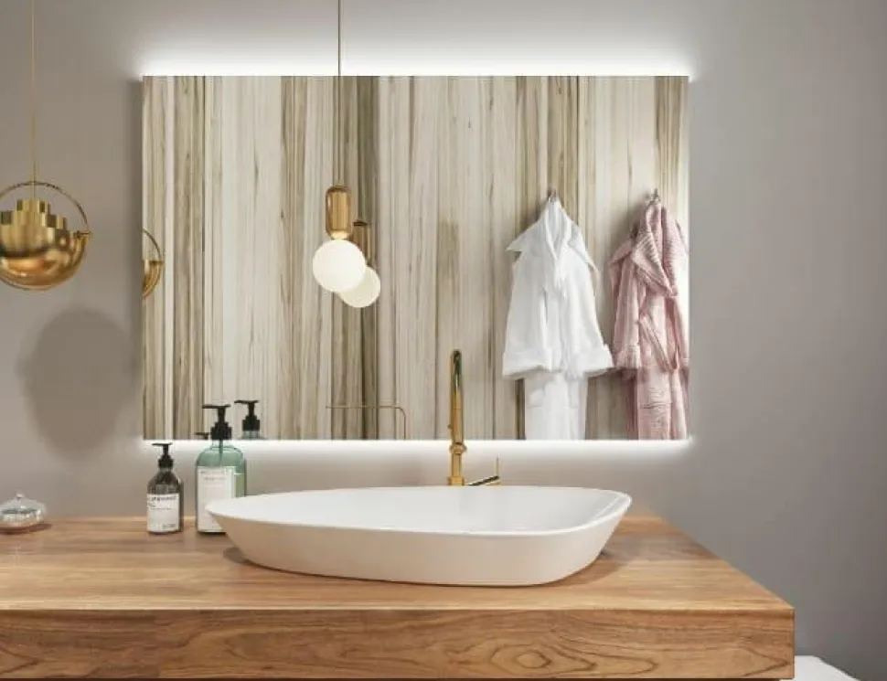 Espejo Retroiluminado En La Parte Superior E Inferior Modelo Aitana – DecorBath