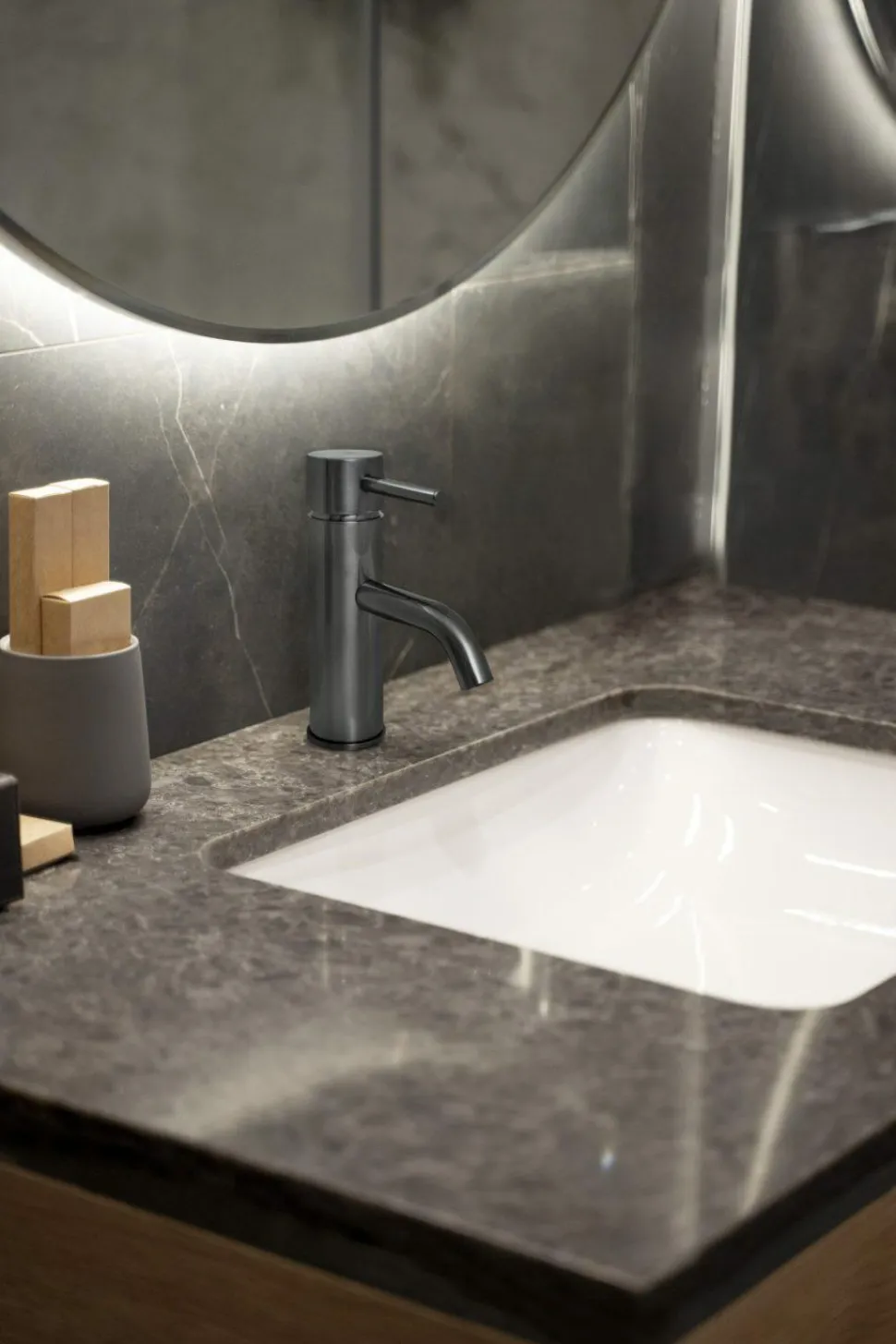 Grifo De Lavabo Theo Dark Cromo Negro Cepillado – 8635036 – Galindo – LuxCover