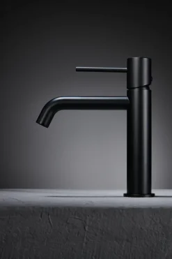 Grifo Monomando De Lavabo Negro Mate – BDM039-1NG – Monza – Imex