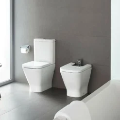 Inodoro Completo Compacto Adosado A Pared Con Salida Dual (incluye Taza, Cisterna De Alimentación Inferior Y Tapa Amortiguada De Supralit®) – The Gap Square – Roca – A342472000/A341470000/A80173200B